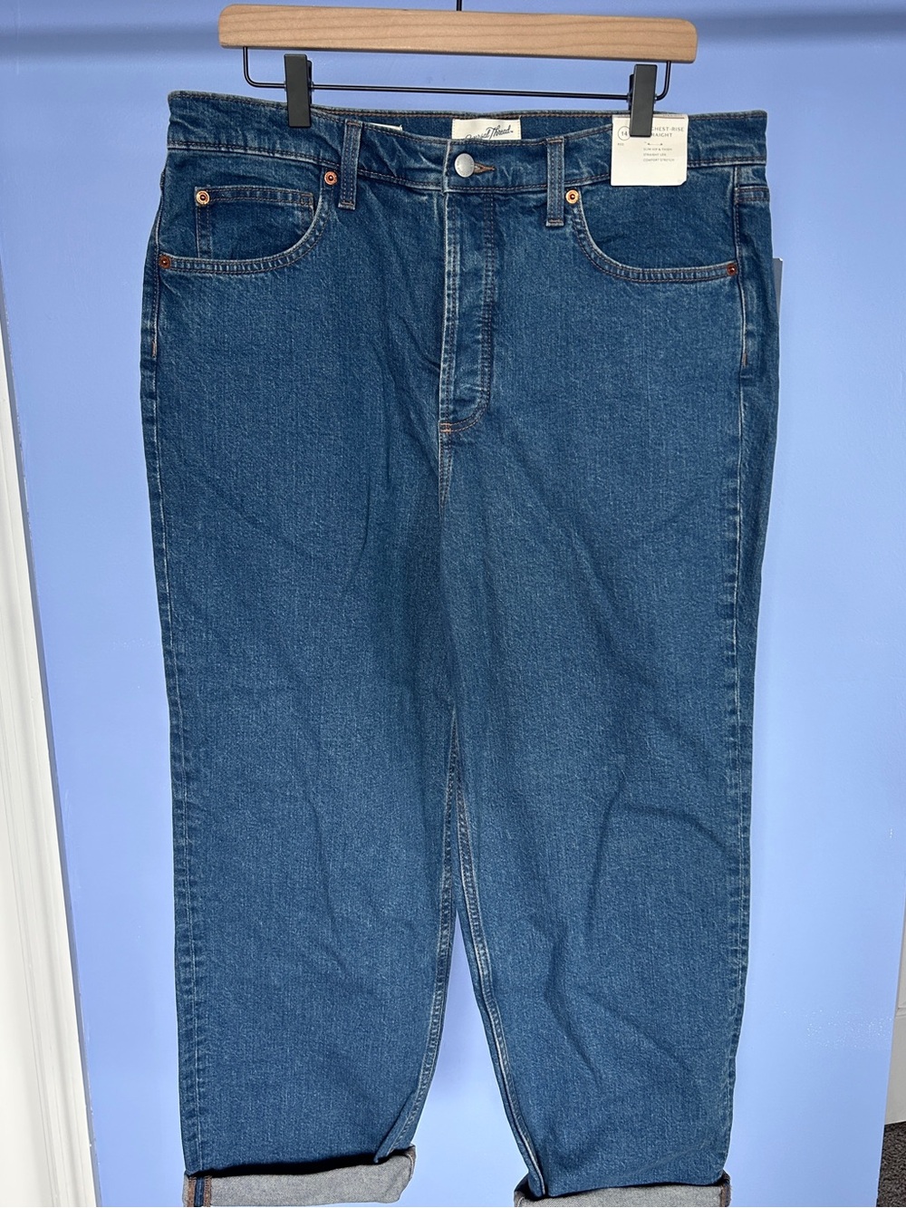 Universal Thread Women’s high rise straight jeans